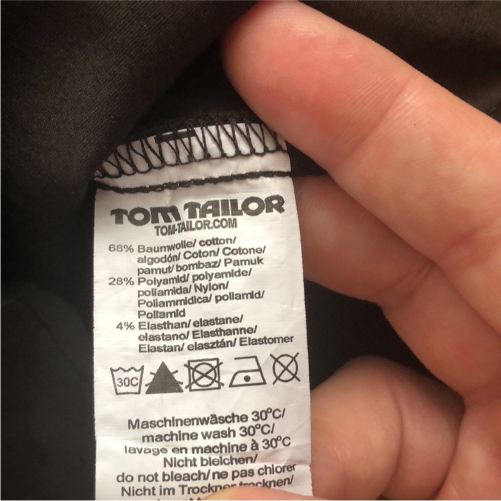 Elegant Black Wrap Blouse - Picture 7 of 8